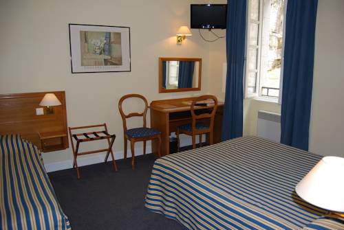 Imagen de la habitación del Hotel Logis Le Terminus Des Pelerins. Foto 3