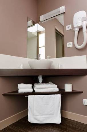 Imagen de la habitación del Hotel Logis Le Vert Galant. Foto 16