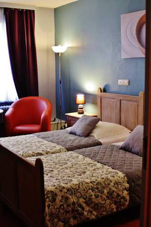 Imagen de la habitación del Hotel Logis L'ermitage, Bistrot Des Saveurs. Foto 8