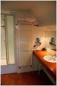 Imagen de la habitación del Hotel Logis L'ermitage, Bistrot Des Saveurs. Foto 12