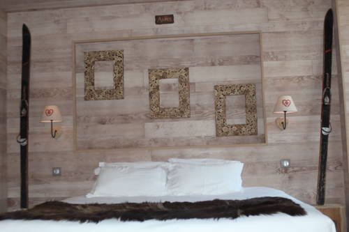 Imagen de la habitación del Hotel Logis Les 3 Rois. Foto 4