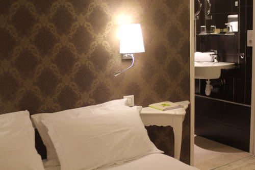 Imagen de la habitación del Hotel Logis Les 3 Rois. Foto 10