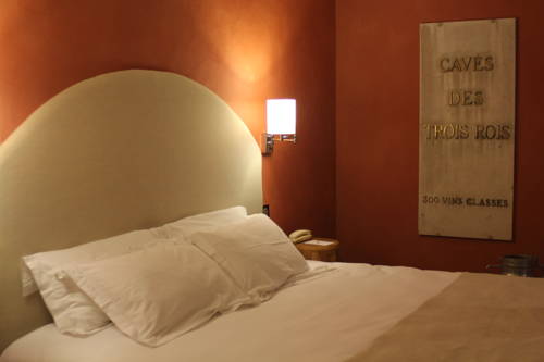 Imagen de la habitación del Hotel Logis Les 3 Rois. Foto 13