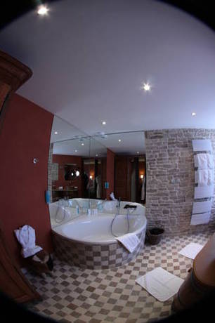 Imagen de la habitación del Hotel Logis Les 3 Rois. Foto 15