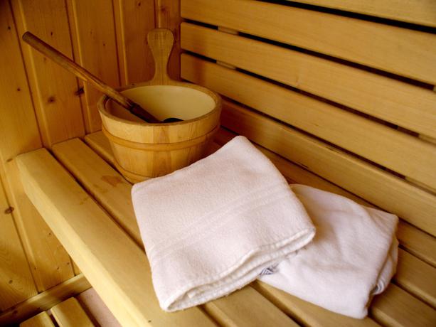 Imagen general del Hotel Logis Les Chatelmin&eacute;s. Foto 3