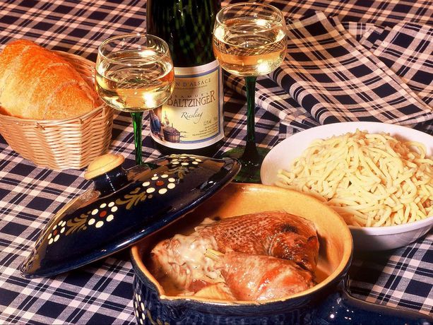 Imagen de la habitación del Hotel Logis Les Chatelmin&eacute;s. Foto 14