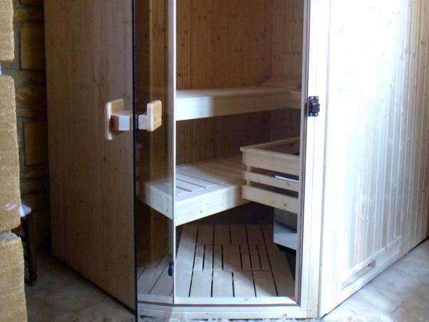 Imagen de los interiores del Hotel Logis - Les Collines. Foto 6