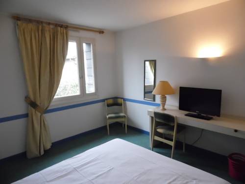 Imagen de la habitación del Hotel Logis Les Provinciales. Foto 5