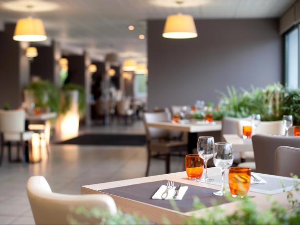 Imagen del bar/restaurante del Hotel Logis L'espadon. Foto 2