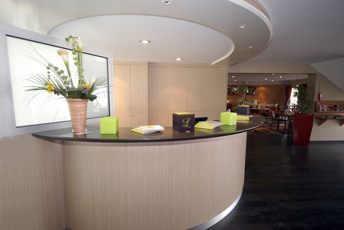 Imagen de los interiores del Hotel Logis L'orée De Chartres. Foto 19