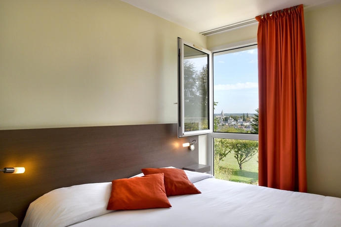 Imagen de la habitación del Hotel Logis Luccotel. Foto 10