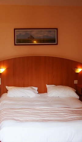 Imagen de la habitación del Hotel Logis Lucotel. Foto 14