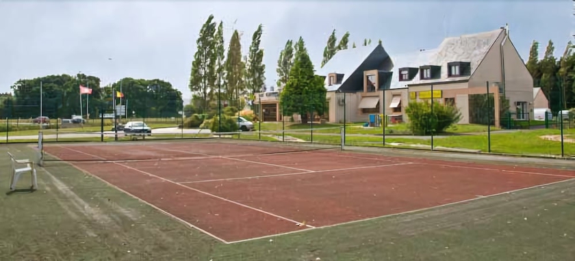 Imagen general del Hotel Logis Lucotel. Foto 3