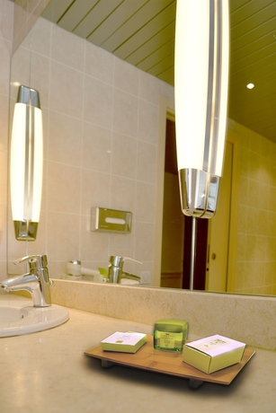 Imagen de la habitación del Hotel Logis Lyon Est. Foto 5