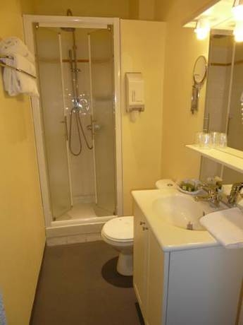 Imagen general del Hotel Logis Midland. Foto 2