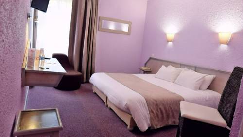 Imagen de la habitación del Hotel Logis Noemys Brive - Restaurant Le Teinchurier. Foto 3