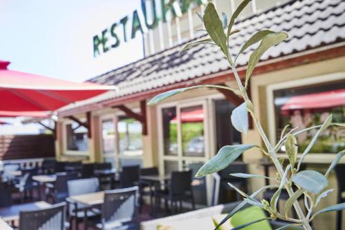 Imagen general del Hotel Logis Prim Bagatelle. Foto 4