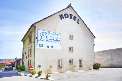 Imagen general del Hotel Logis Prim Bagatelle. Foto 9