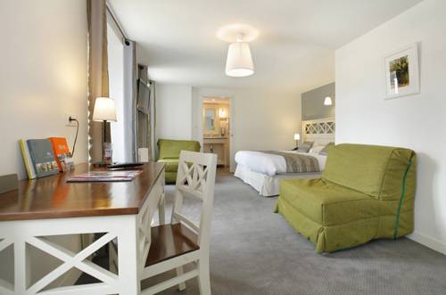 Imagen de la habitación del Hotel Logis, Restaurant Et Spa Le Relais De Brocel. Foto 4