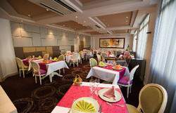 Imagen del bar/restaurante del Hotel Logis Restaurant Le Fruitier. Foto 4