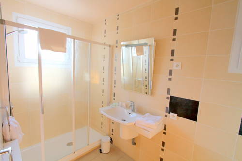 Imagen de la habitación del Hotel Logis Restaurant Le Grand Turc. Foto 15