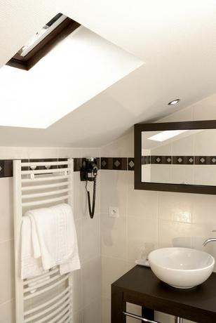 Imagen general del Hotel Logis Tante Yvonne and Son Restaurant Semi-gastronomique Lyon Nord. Foto 2