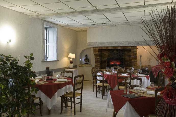 Imagen general del Hotel Logis Tante Yvonne and Son Restaurant Semi-gastronomique Lyon Nord. Foto 6