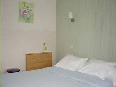 Imagen de la habitación del Hotel Logis Xoko-goxoa. Foto 2