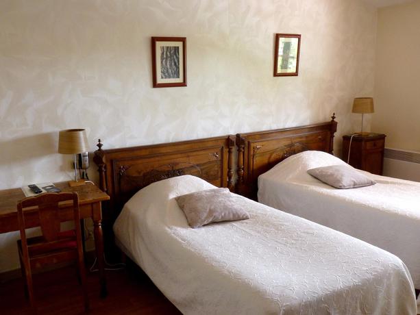 Imagen de la habitación del Hotel Logis & Restaurant Lin&ccedil;a. Foto 12