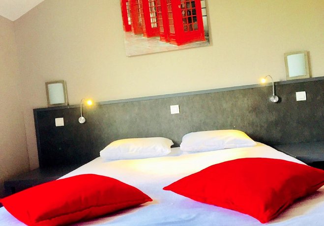 Imagen de la habitación del Hotel Logis de la Thalie. Foto 14