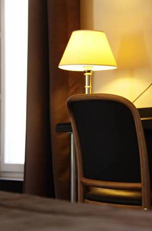 Imagen de la habitación del Hotel Logis des Bourbons. Foto 5