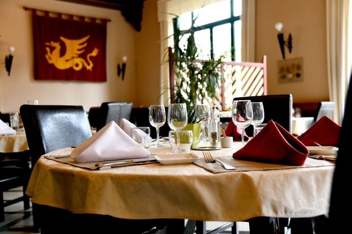 Imagen del bar/restaurante del Hotel Logis du Chateau. Foto 4