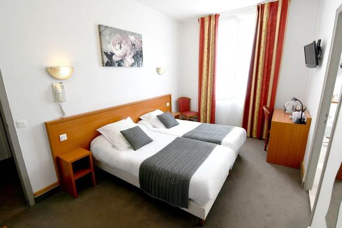 Imagen de la habitación del Hotel Logis du Chateau. Foto 13