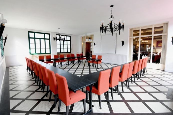 Imagen de los interiores del Hotel Logis du Chateau. Foto 19