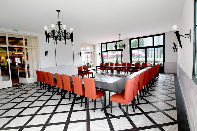 Imagen de los interiores del Hotel Logis du Chateau. Foto 20