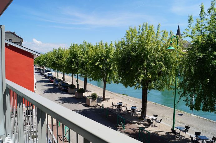 Imagen de la habitación del Hotel Logis du Rhone Seyssel. Foto 16