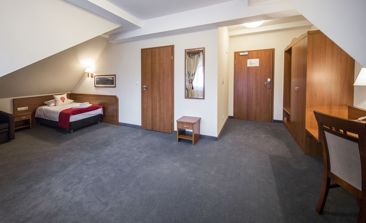 Imagen de la habitación del Hotel Logos, ZAKOPANE. Foto 10