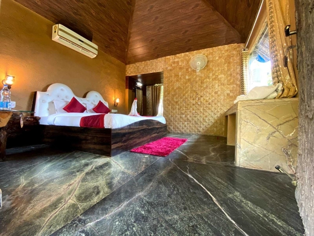 Imagen de la habitación del Hotel Lohagarh Corbett Resort. Foto 6