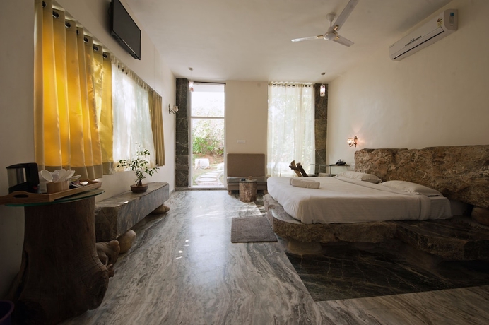 Imagen de la habitación del Hotel Lohagarh Fort Resort. Foto 8