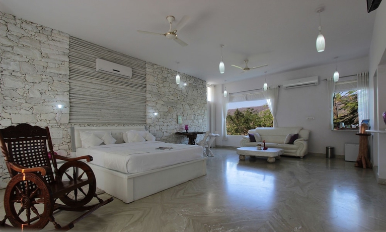 Imagen de la habitación del Hotel Lohagarh Fort Resort. Foto 13