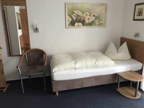Imagen de la habitación del Hotel Lohenstein. Foto 13