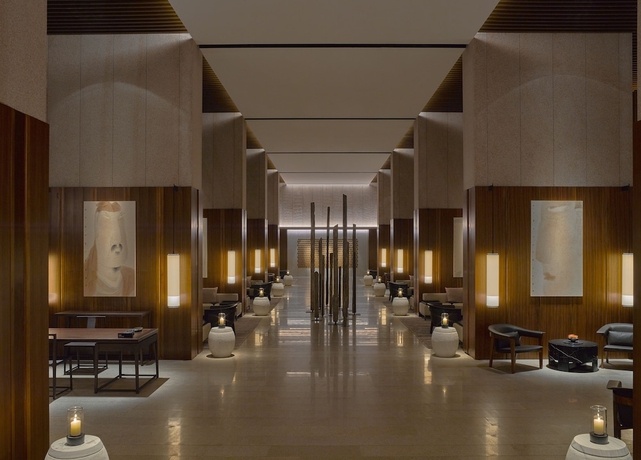 Imagen de los interiores del Hotel Lohkah and Spa. Foto 18