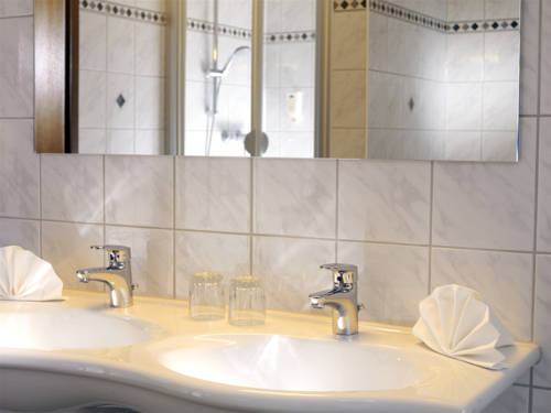 Imagen de la habitación del Hotel Lohmann's Kapeller Hof. Foto 5