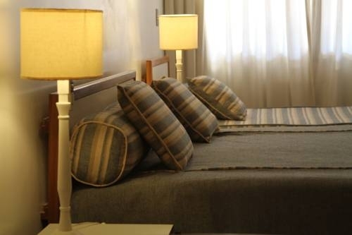 Imagen del bar/restaurante del Hotel Loi Suites Belgrano. Foto 4