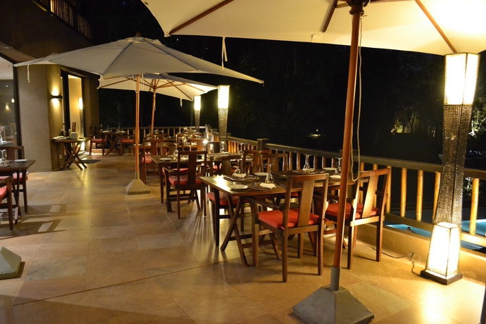 Imagen del bar/restaurante del Hotel Loi Suites Iguazú. Foto 5