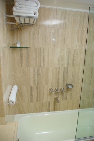 Imagen de la habitación del Hotel Loi Suites Recoleta. Foto 4