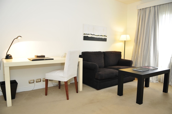 Imagen de la habitación del Hotel Loi Suites Recoleta. Foto 6