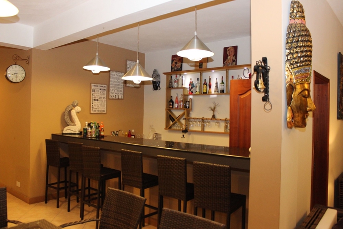 Imagen del bar/restaurante del Hotel L'oiseau De L'océan. Foto 3