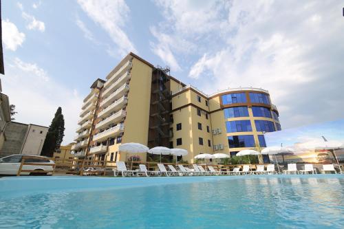 Imagen general del Hotel Lok Gornyy Vozdukh Atola. Foto 3