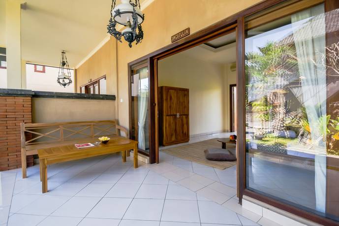 Imagen de los interiores del Hotel Loka Pala Villa. Foto 19
